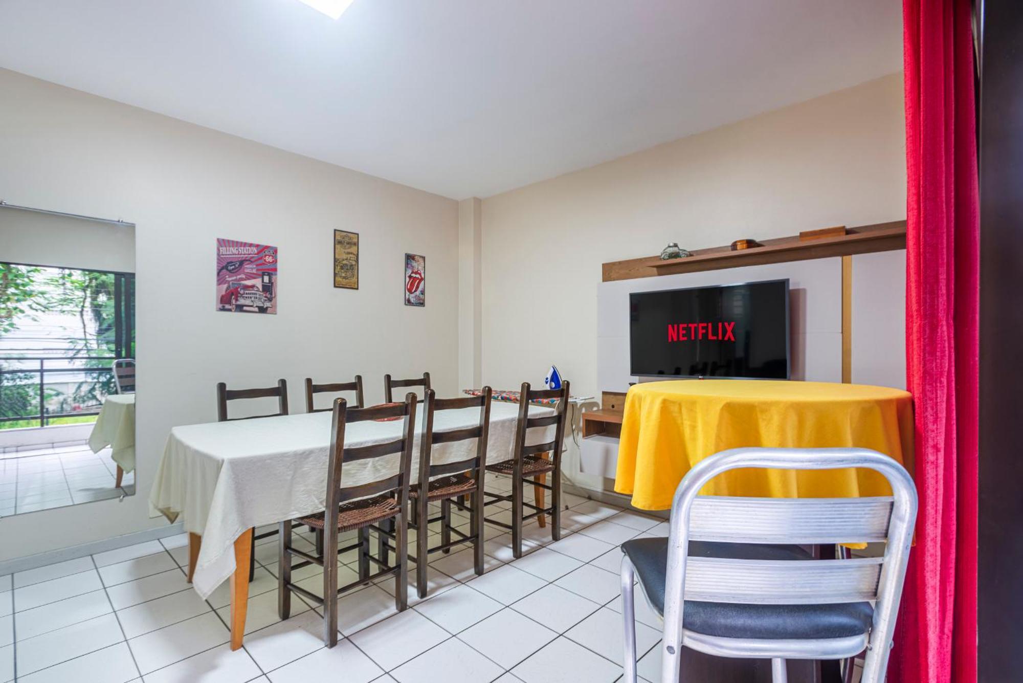 101 2 Quartos Apartment